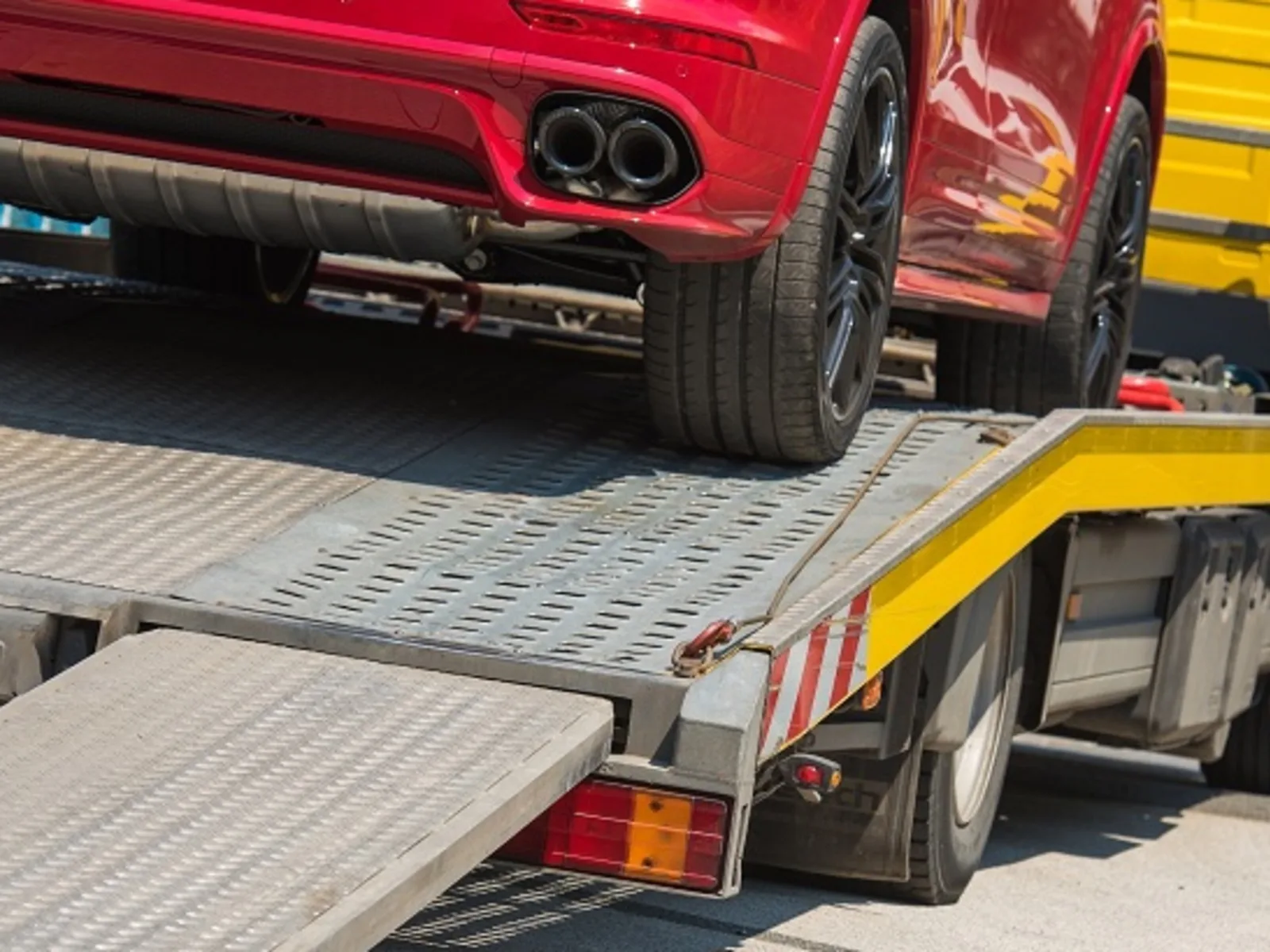 tractari auto asistenta rutiera platforma auto navodari